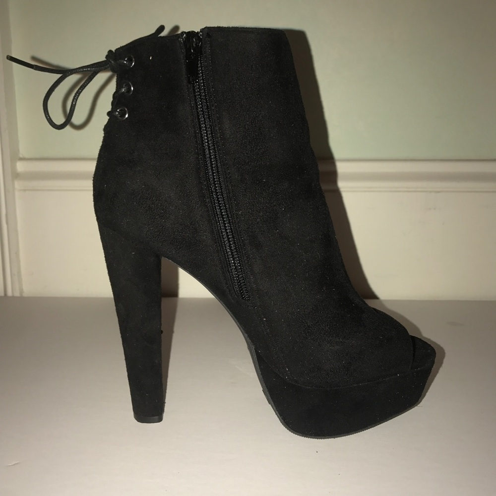 Black Lace-up Thick Heel Platforms